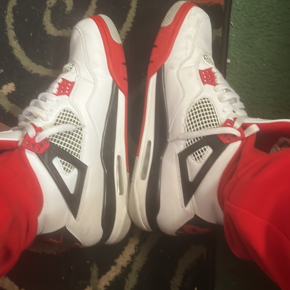 Jordan 4 air jordan retro oh fire red basically brand new - Picture 11 of 11